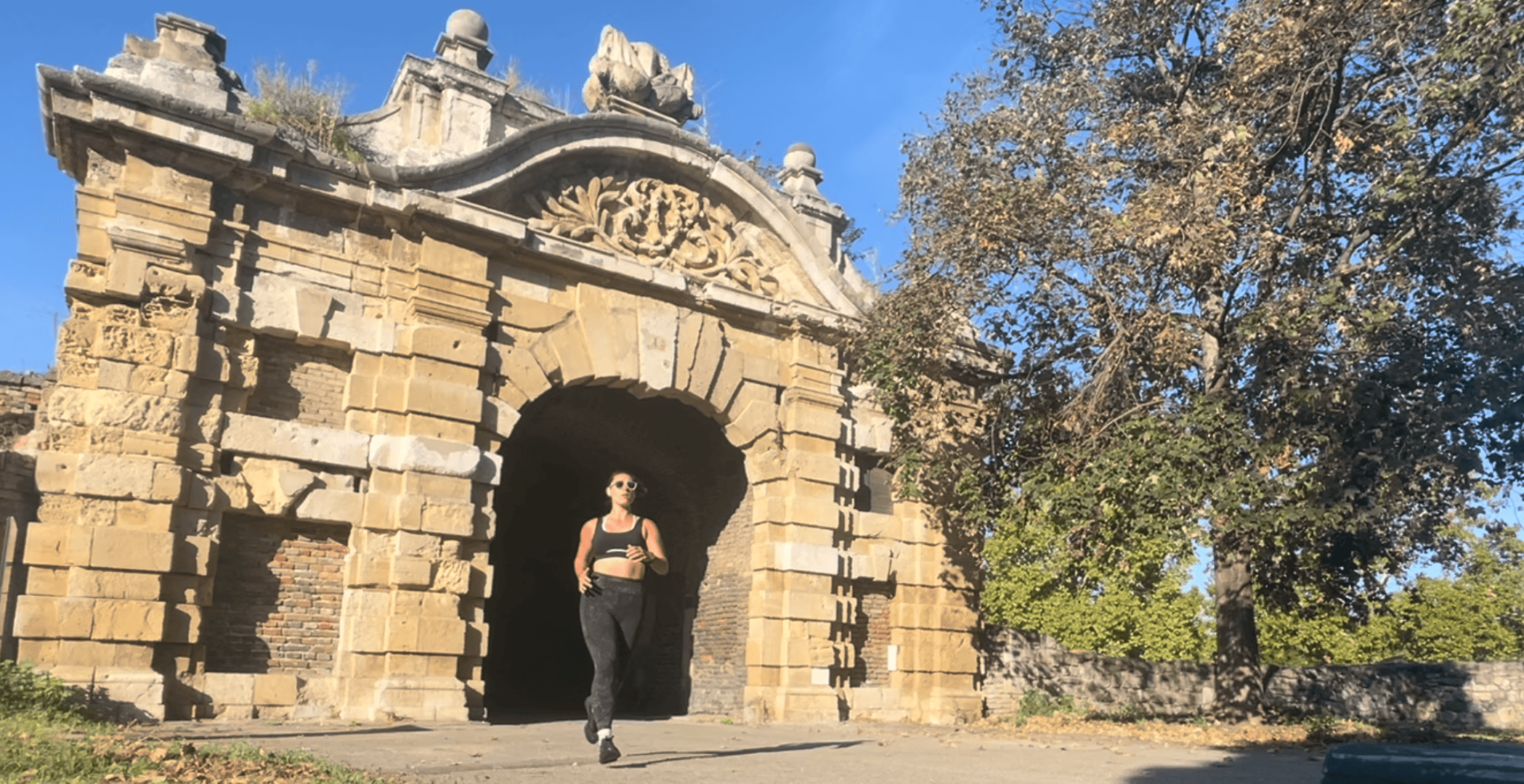 Heidi running through Belgrade fortress gate